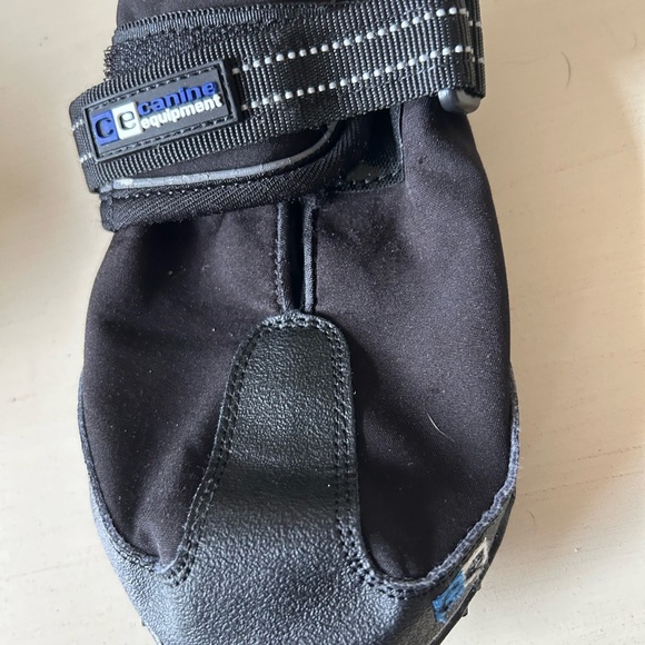CANINE EQUIPMENT dog boots. - Picture 4 of 9